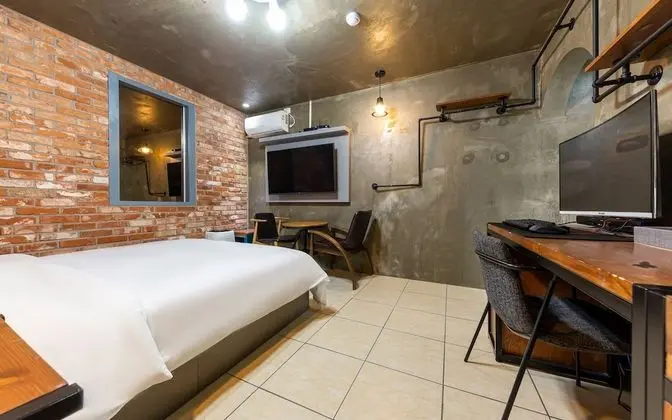 Oda (Standard 2 (Netflix available Battleg)