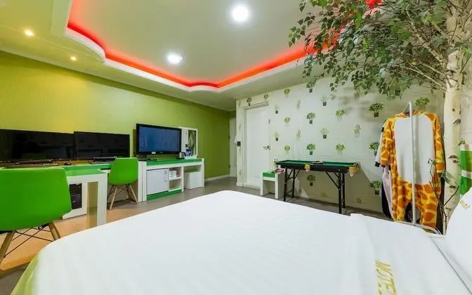 Oda (Special-OTT service(Netflix))