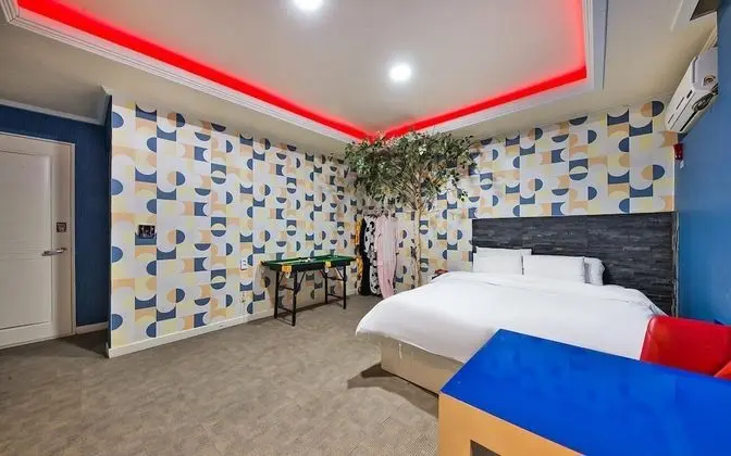 Oda (Special-OTT service(Netflix))