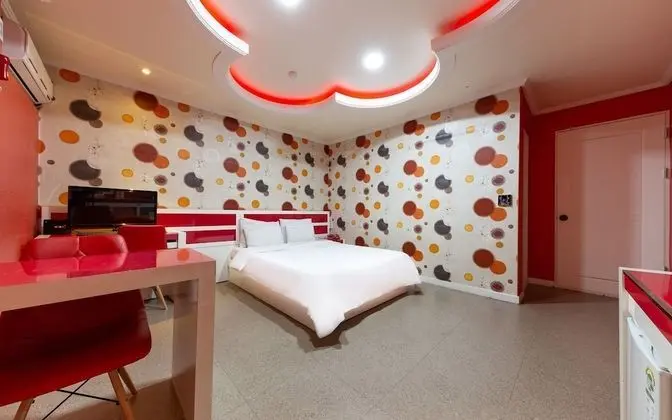 Oda (Standard-OTT service(Netflix))