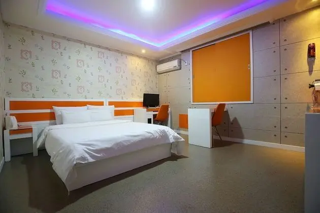 Oda (Standard-OTT service(Netflix))