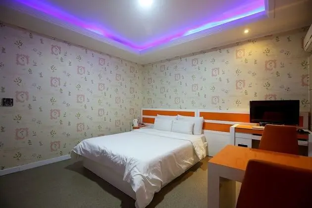 Oda (Standard-OTT service(Netflix))