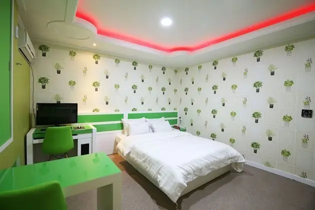 Oda (Standard-OTT service(Netflix))