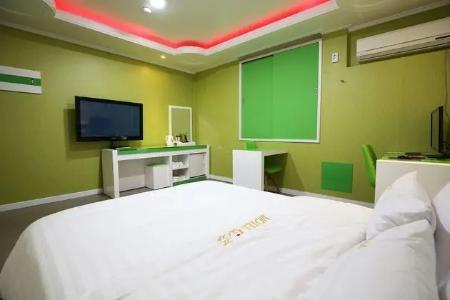 Oda (Standard-OTT service(Netflix))