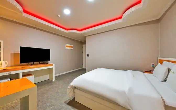 Oda (Standard-OTT service(Netflix))