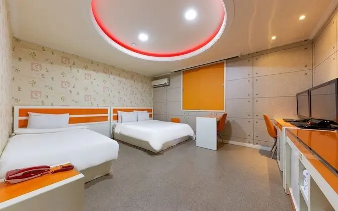 Oda (Twin-OTT service(Netflix))