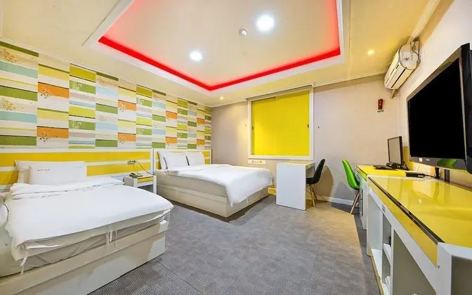 Oda (Twin-OTT service(Netflix))