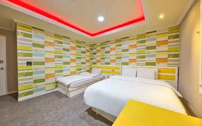 Oda (Twin-OTT service(Netflix))