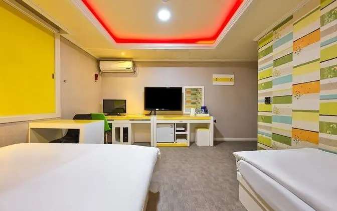 Oda (Twin-OTT service(Netflix))