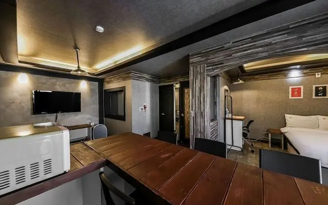 Oda (Large room (Netflix service bathtub i)