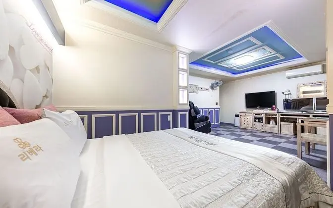 Oda (VIP Big Bang Couple PC (Massage Chair)