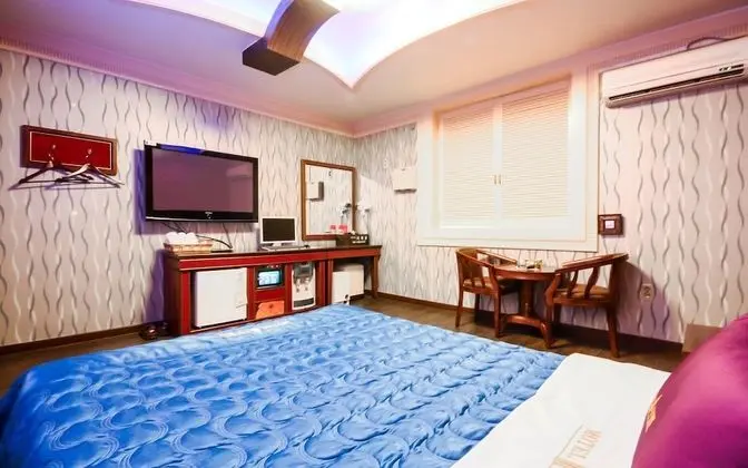 Oda (Room (Netflix Available))