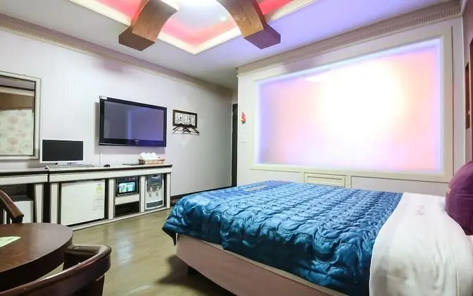 Oda (Room (Netflix Available))