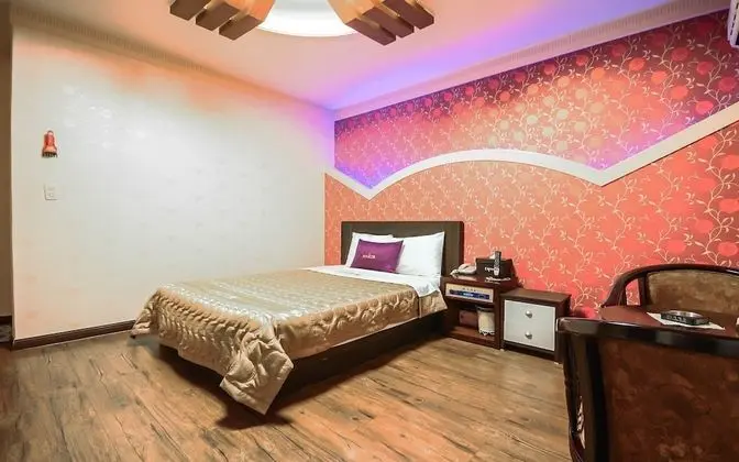 Oda (Room (Netflix Available))