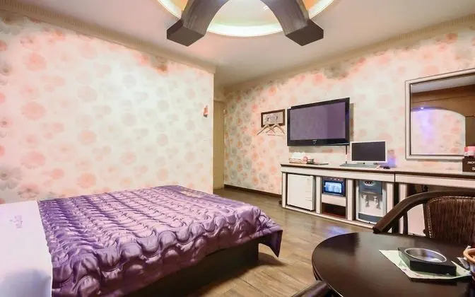 Oda (Room (Netflix Available))