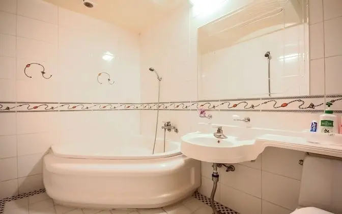 Oda (Room (Netflix Available))