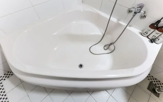 Oda (Room(Netflix Available Sofa))