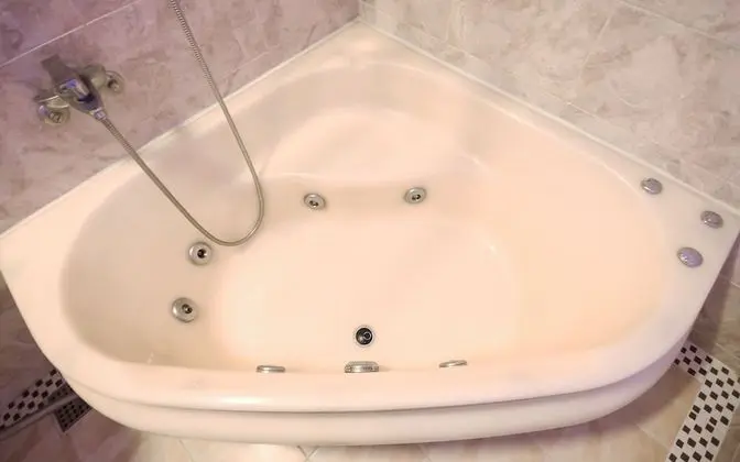 Oda (Specials (Twin+ Netflix Wave availabl)