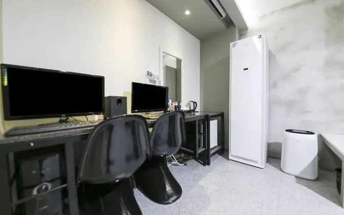 Oda (VIP (styler massage chair air purifie)