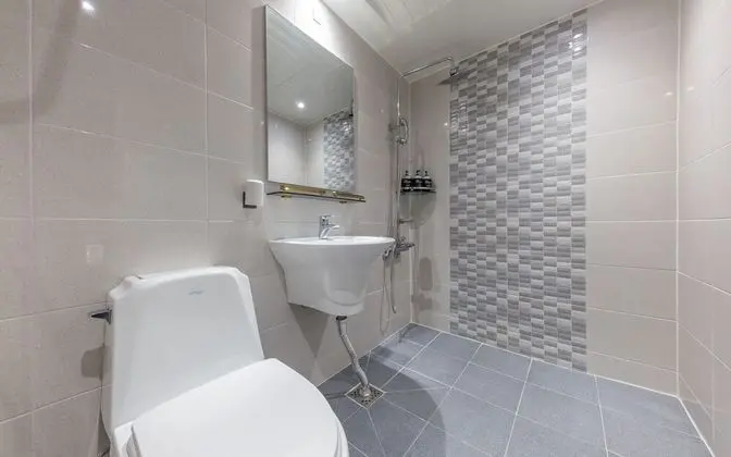 Oda (Standard (Netflix available natural h)