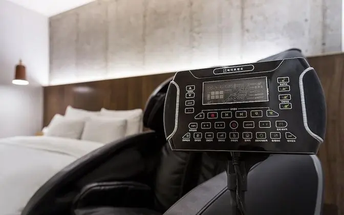 Oda (Body Friend Room (Netflix available))