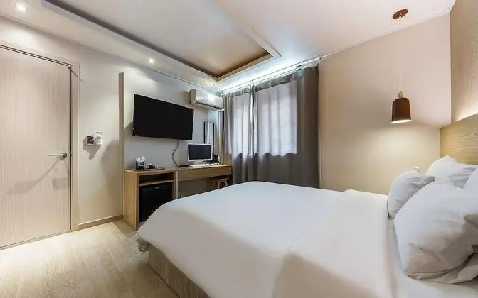 Oda (Standard (Netflix Available))