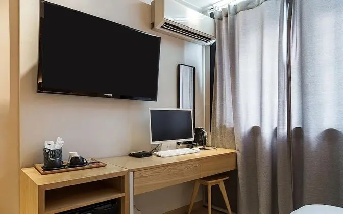 Oda (Standard (Netflix Available))