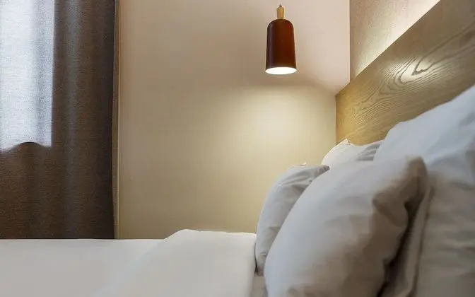 Oda (Standard (Netflix Available))