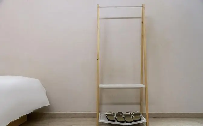 Oda (Twin (Netflix Available))