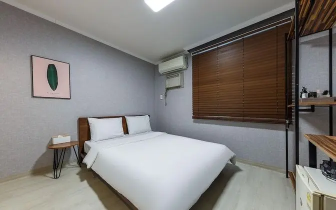 Oda (Single room for one person (no consec)