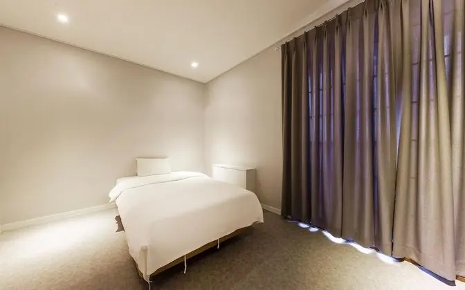 Oda (Party Room (3 Bed Netflix Available H)