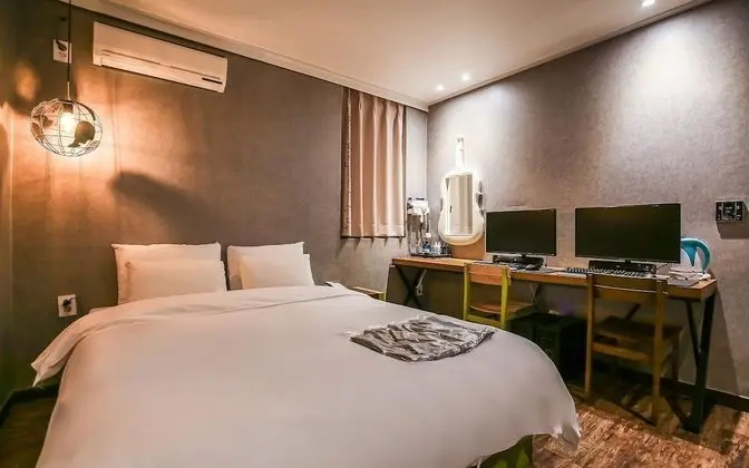 Oda (Special couple PC (Netflix high-end P)