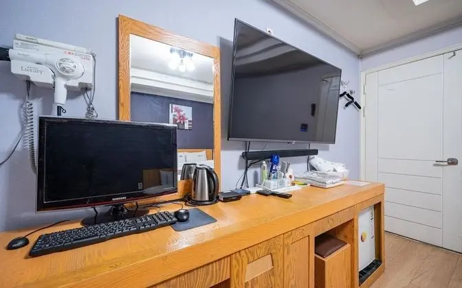 Oda (Standard room (60 inch TV bathtub air)