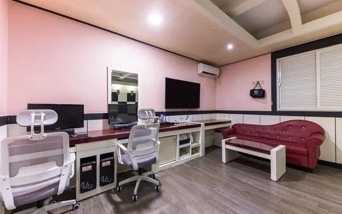 Oda (Special Room (Netflix Available Sprin)