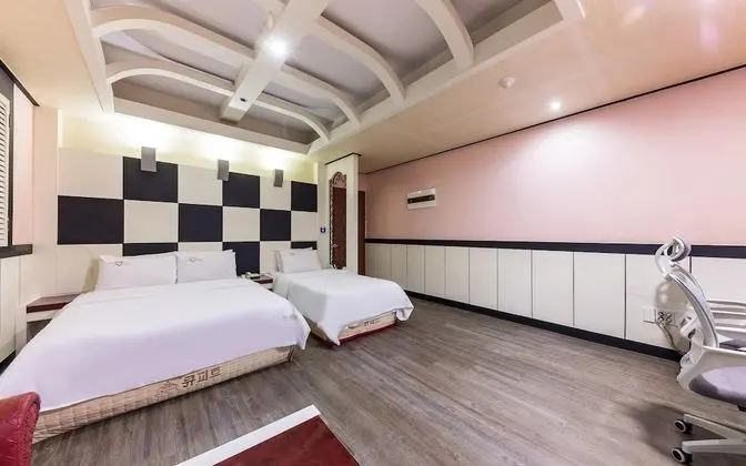 Oda (Special Room (Netflix Available Sprin)