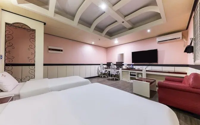 Oda (Special Room (Netflix Available Sprin)