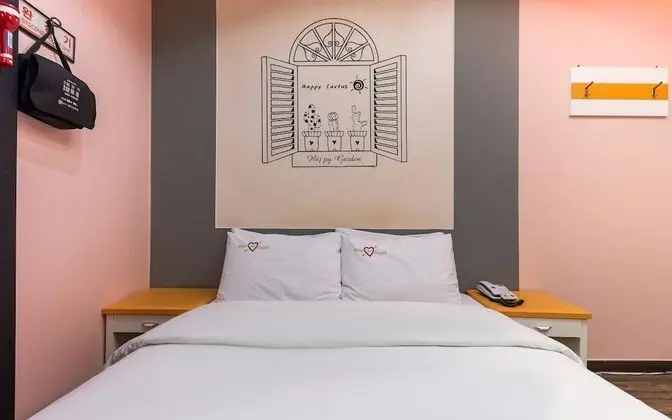 Oda (Standard Room A (Netflix Available Sp)