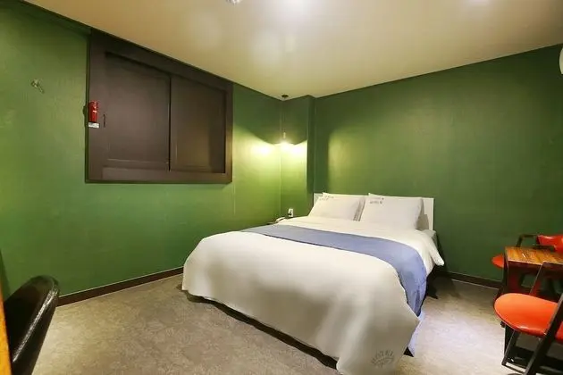 Oda (Deluxe (Netflix available))