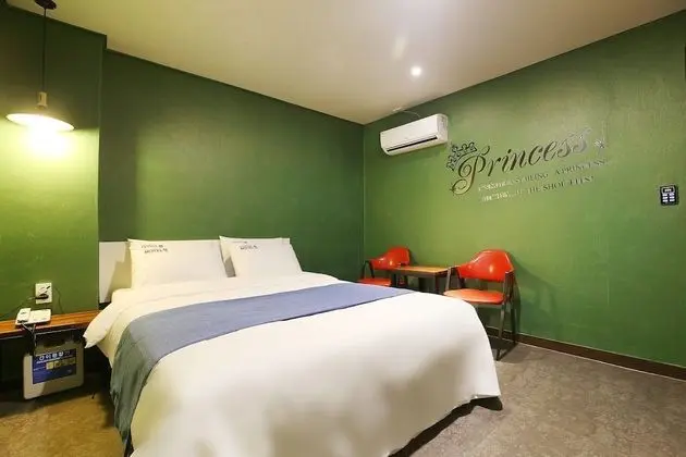 Oda (Deluxe (Netflix available))