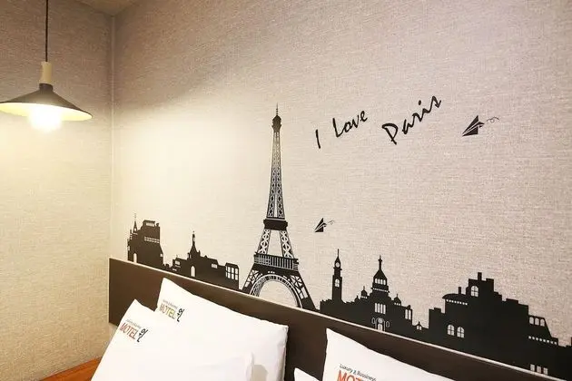 Oda (Non-smoking room (Netflix available))