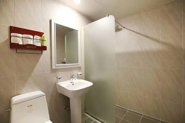 Oda (Non-smoking room (Netflix available))