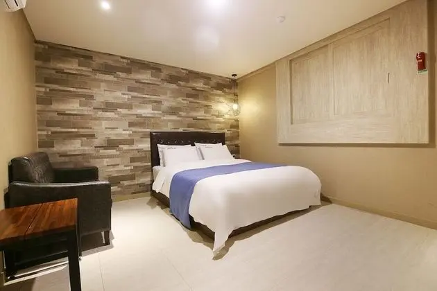 Oda (Special Room (Netflix))