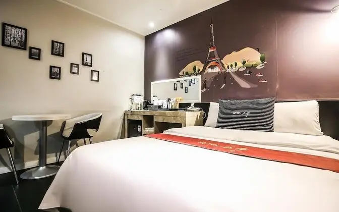 Oda (Standard (Netflix))