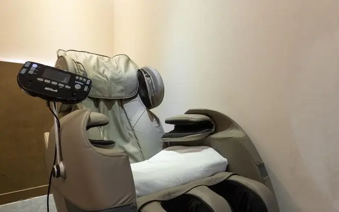 Oda (VIP massage chair (the largest whirlp)