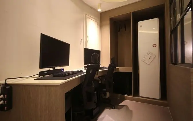 Oda (Our Secret Place (Netflix Available T)