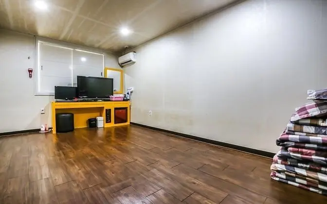 Oda (Ondol room (5 person))