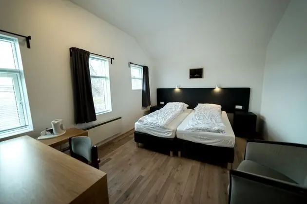 Tek Büyük veya İki Ayrı Yataklı Oda