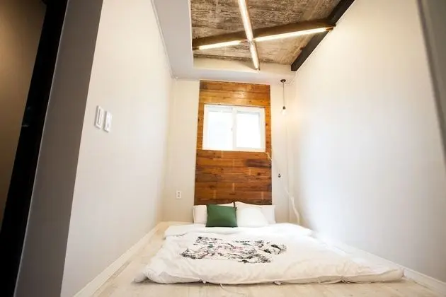 Room 202
