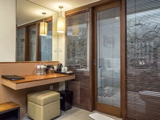 Deluxe Oda, Havuz Manzaralı