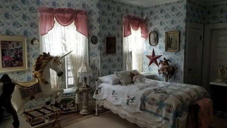 Carousel Horse Room